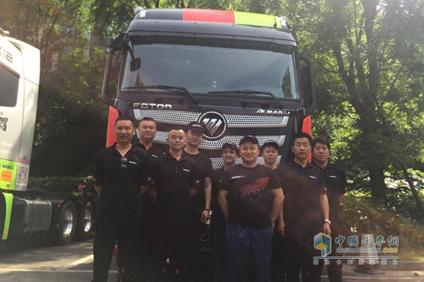 歐曼EST超級卡車專職駕駛教練團(tuán)隊(duì)