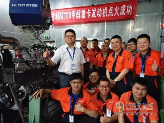 吉利商用車M100甲醇重卡發(fā)動機點火成功