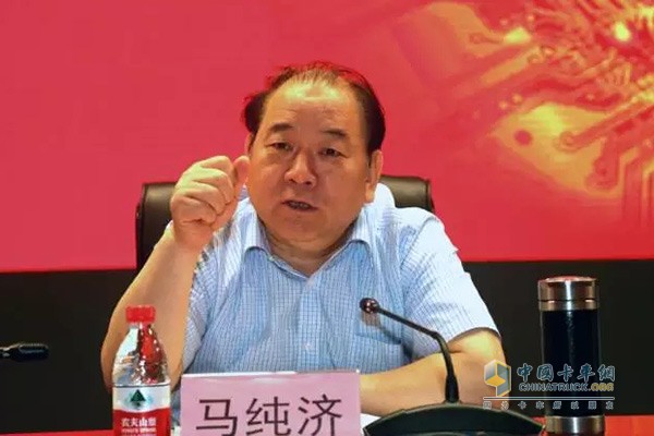 黨委書記、董事長馬純濟