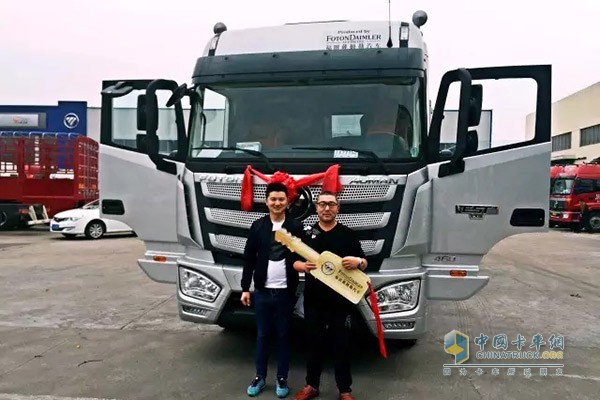 楊師傅信賴(lài)歐曼EST超級(jí)卡車(chē)
