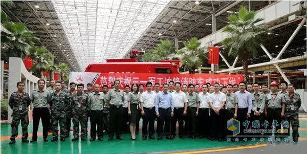 國內(nèi)首臺“沖鋒消防車”勝利下線，三一重工為黨獻(xiàn)禮!