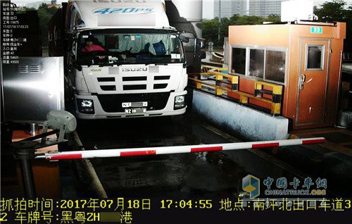 超限運輸贏利1元錢，公路損壞代價100元