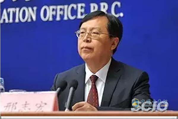 國(guó)家統(tǒng)計(jì)局新聞發(fā)言人、國(guó)民經(jīng)濟(jì)綜合統(tǒng)計(jì)司司長(zhǎng)邢志宏