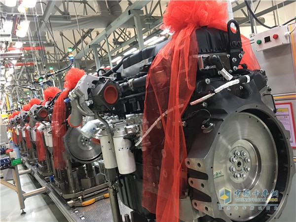 江鈴?fù)堉乜ù钶d福特Otosan最新一代重型發(fā)動機