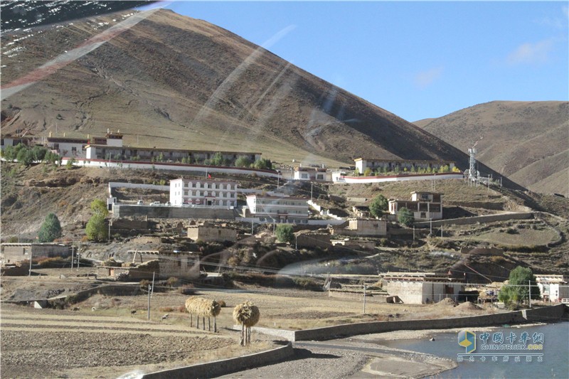 中國(guó)重汽藏地探索世界屋脊：進(jìn)發(fā)左貢