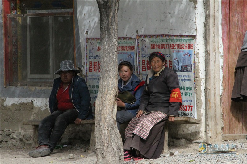 中國(guó)重汽藏地探索世界屋脊：進(jìn)發(fā)左貢