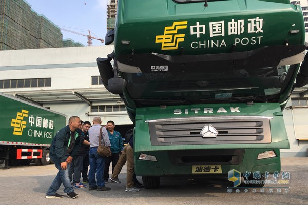 采埃孚組織中國郵政車隊(duì)進(jìn)行駕駛培訓(xùn)