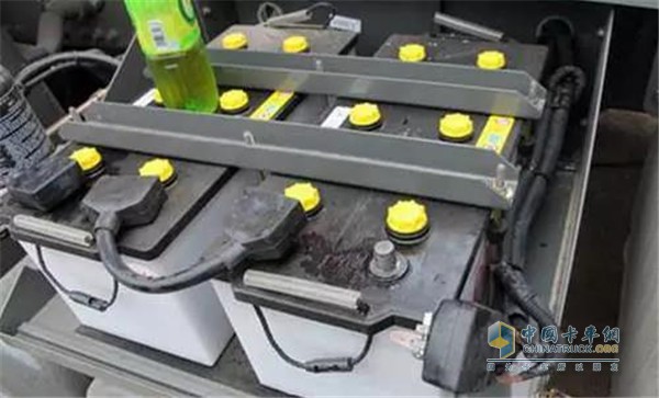 電池如有綠色氧化物，一定要盡快處理