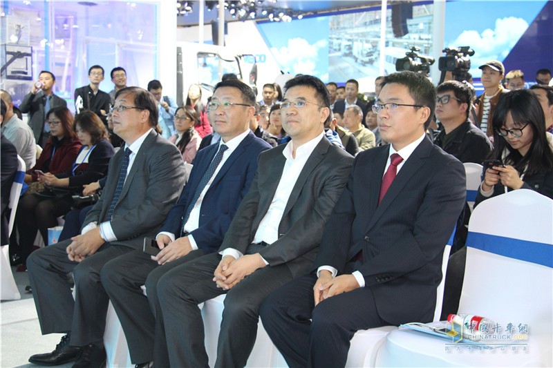 上汽躍進全新冷藏車亮相