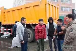 江鈴重卡威龍巡回車展走進九省通衢之武漢