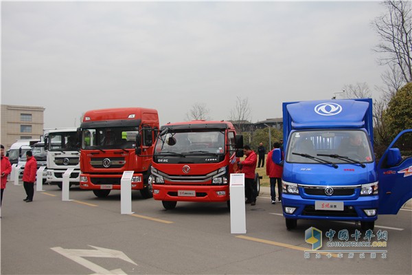 2017年，東風(fēng)汽車(chē)股份本部汽車(chē)銷(xiāo)售達(dá)到141707輛