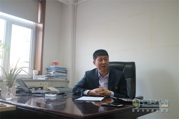 一汽解放汽車銷售有限公司銷售部部長(zhǎng)李玉峰先生