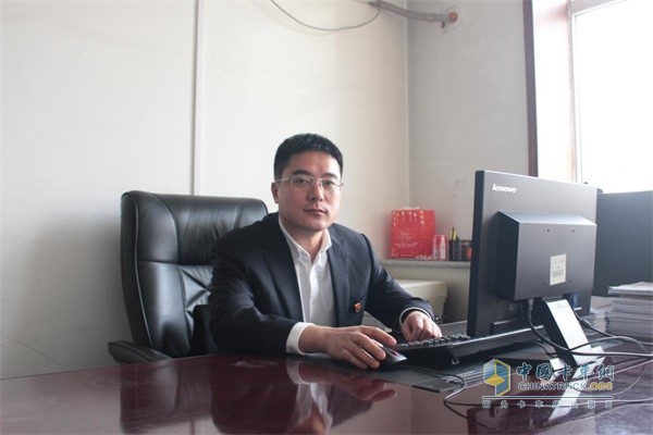 一汽解放汽車銷售有限公司市場(chǎng)部部長(zhǎng)呂武峰先生