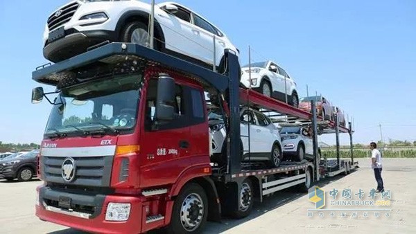 中置軸轎運車