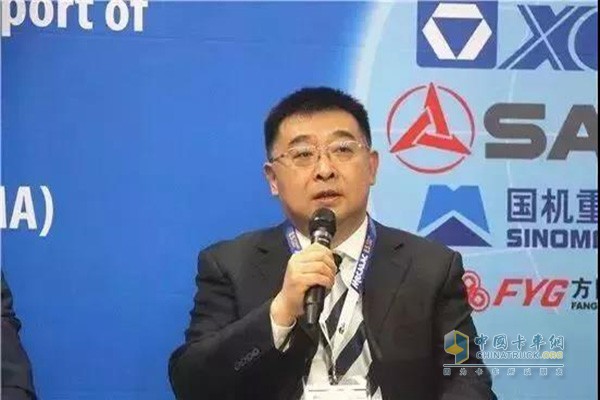 徐工集團(tuán)總經(jīng)理、黨委副書(shū)記楊東升