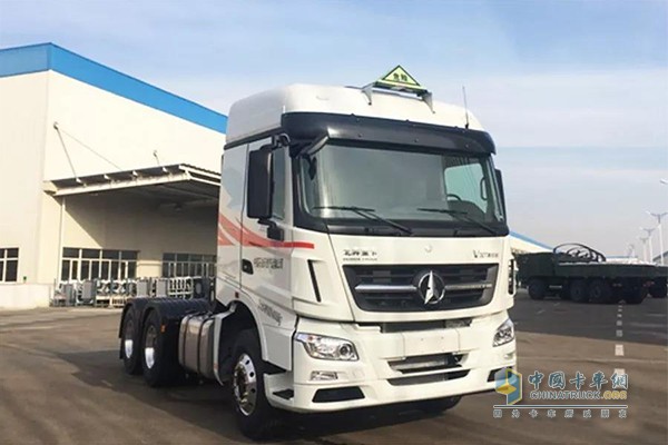 北奔V3ET危險(xiǎn)品牽引車(chē)