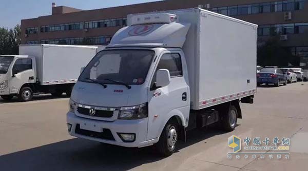 東風(fēng)途逸冷藏車(chē)