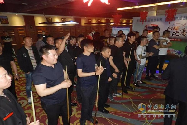 解放卡友臥虎藏龍，上演了一場精彩的桌球大戰(zhàn)