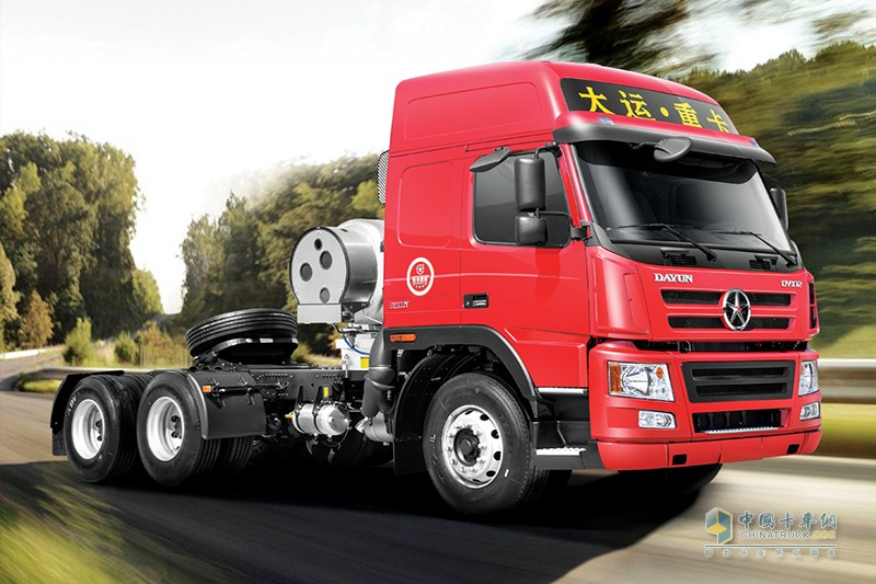 大運(yùn)重卡 新N8E 6×4 380/400馬力LNG系列牽引車(chē)