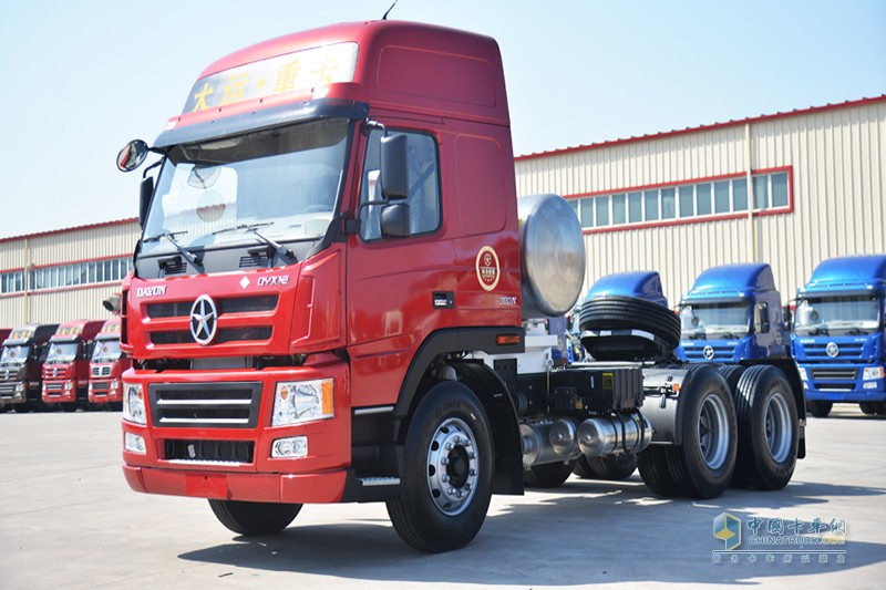 大運(yùn)重卡 新N8E 6×4 380/400馬力LNG系列牽引車(chē)