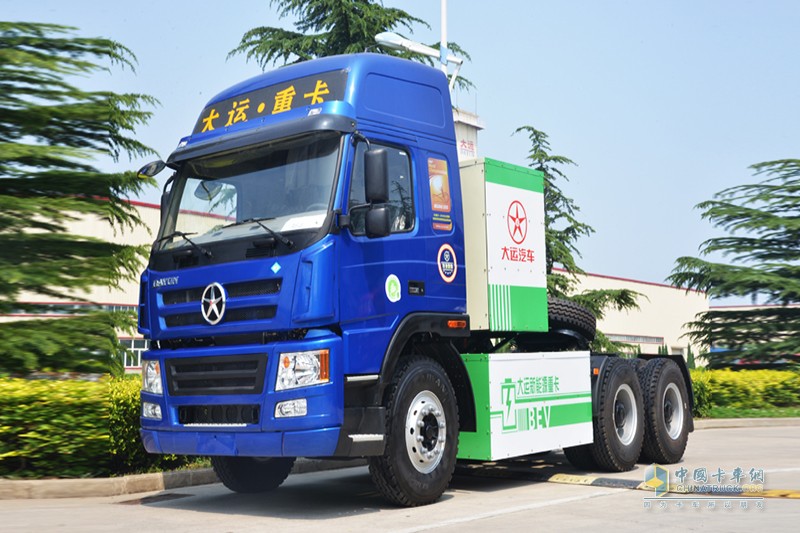 大運(yùn)E8重卡純電動 6×4 牽引車