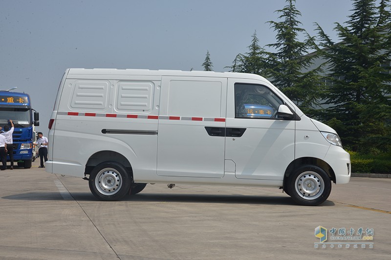 大運(yùn) EK1 82馬力 純電動(dòng)廂式貨車