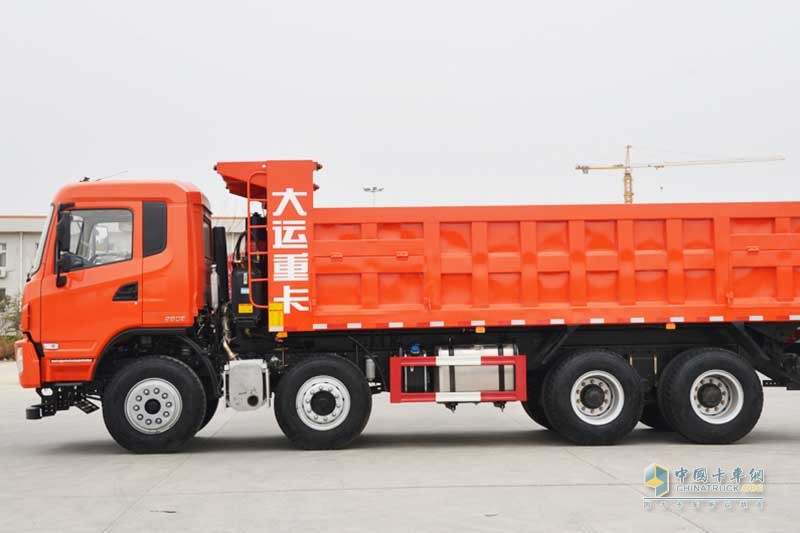大運(yùn)重卡 N6系列 8×4 270馬力 自卸車(chē)