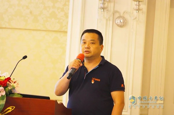 聯(lián)合卡車營銷公司副總經理丁傳滿