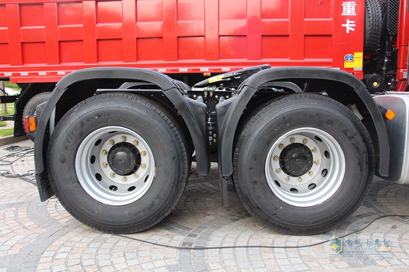 陜汽重卡 德龍X3000 青春版 600馬力 6×4 牽引車(chē)