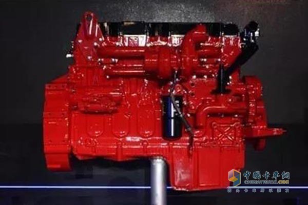 搭載?？礨12大馬力發(fā)動(dòng)機(jī)