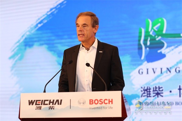 德國博世集團(tuán)董事會(huì)主席沃爾克馬爾?鄧納爾