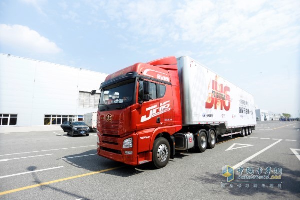 一汽解放JH6牽引車(chē)