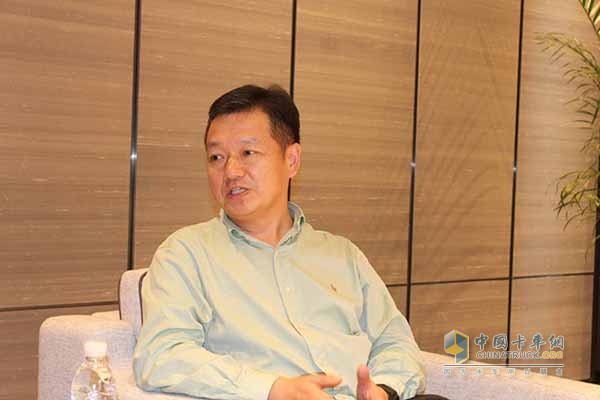 東風康明斯發(fā)動機有限公司常務副總經(jīng)理汪開軍