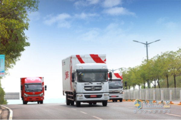 東風(fēng)輕型車也為冠軍車隊(duì)護(hù)航！
