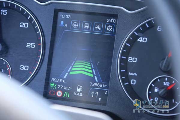 設(shè)定77km/h巡航車速，限速顯示為80km/h