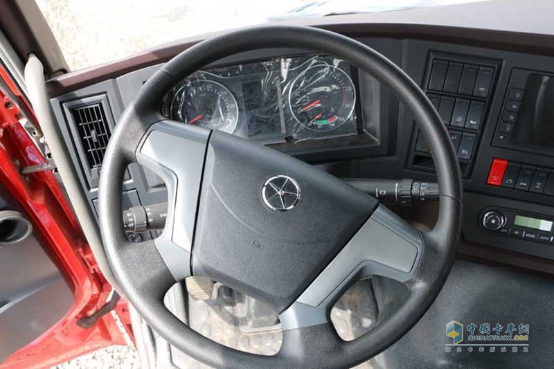 大運 新N8V重卡 430馬力 6X4 LNG牽引車 