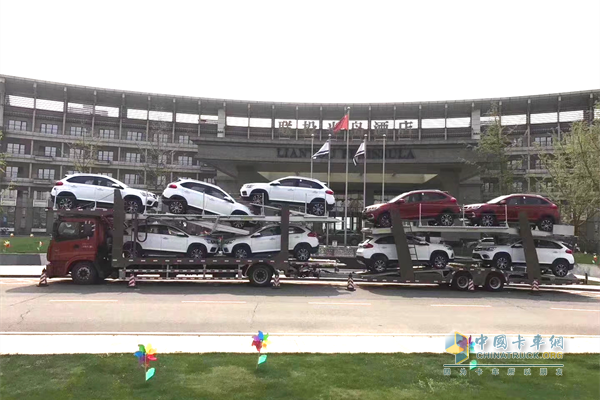 長久中置軸轎運(yùn)車