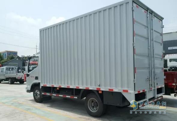 福田奧鈴采用先進(jìn)材料工藝減輕車(chē)身重量