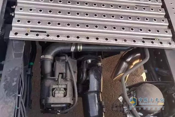 歐曼EST-A超級(jí)卡車搭載ZF空氣懸架
