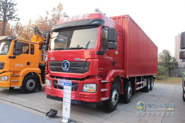 德龍新M3000綠通版載貨車(chē)