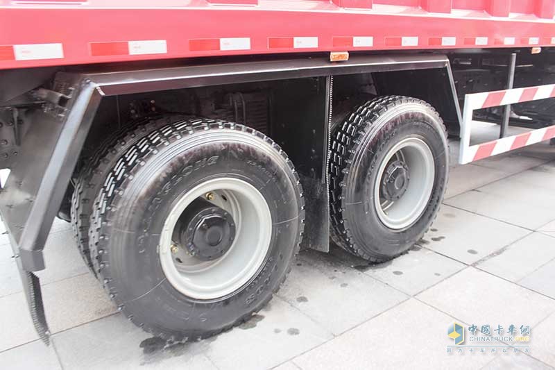 陜汽重卡 德龍X3000 550馬力 8X4 7.6米自卸車 
