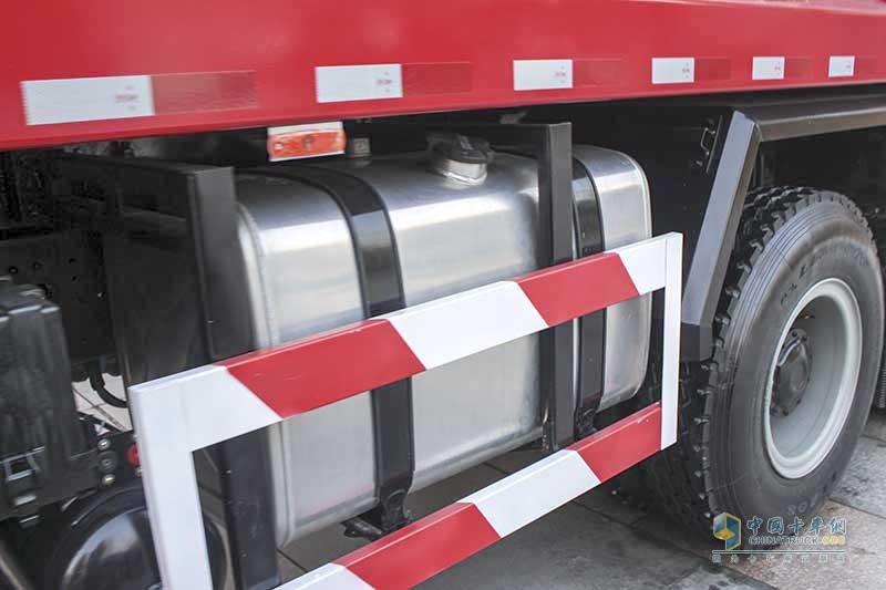 陜汽重卡 德龍X3000 黃金版 500馬力 6X4 6.2米自卸車(chē)