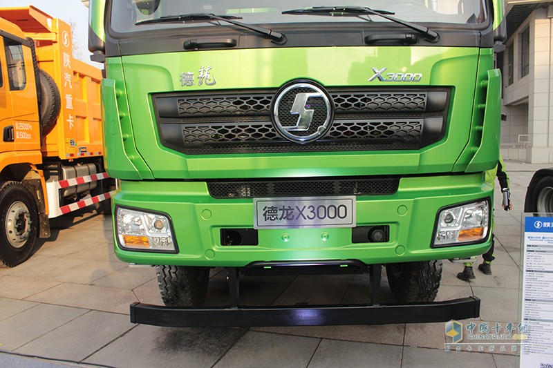 陜汽重卡 德龍X3000 375馬力 8X4 自卸車