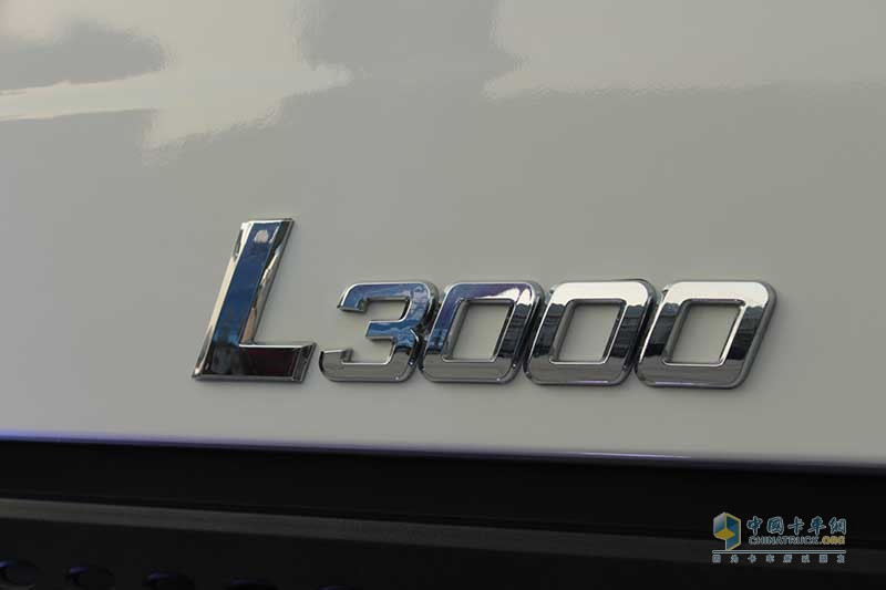 陜汽重卡 德龍L300 4×2 純電動(dòng)環(huán)衛(wèi)車