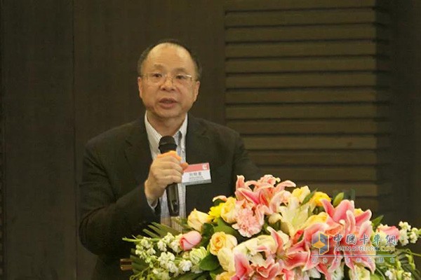 康明斯副總裁，中國(guó)區(qū)發(fā)動(dòng)機(jī)業(yè)務(wù)總經(jīng)理劉曉星