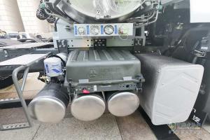 中國(guó)重汽 豪瀚 N7G 480馬力 6×4 天然氣 牽引車