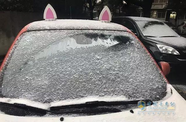 車窗結(jié)冰