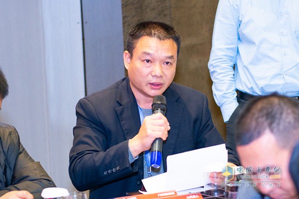 廣州申通蔣華林先生拿出表揚信，現(xiàn)場變成東風(fēng)康明斯的推廣大使
