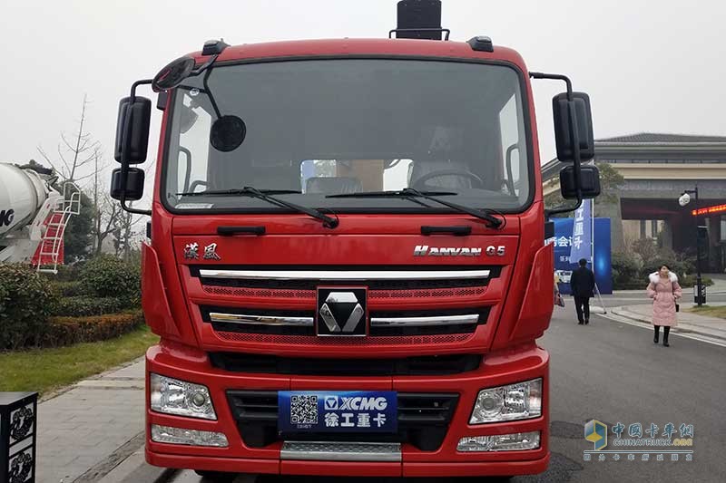 徐工汽車(chē) 漢風(fēng)G5 6×4 240馬力 隨吊車(chē)