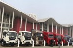 東風(fēng)商用車新車上市 現(xiàn)場(chǎng)的“明星車們”真閃耀